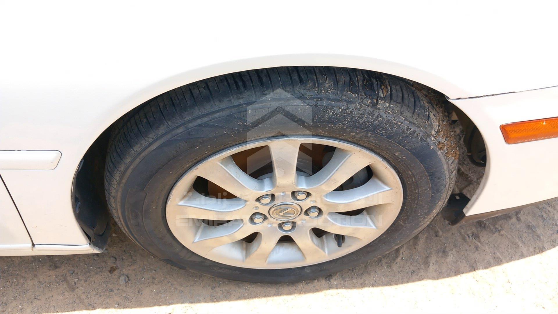 2004 LEXUS ES 300 VIN: JTHBA30GX45030408