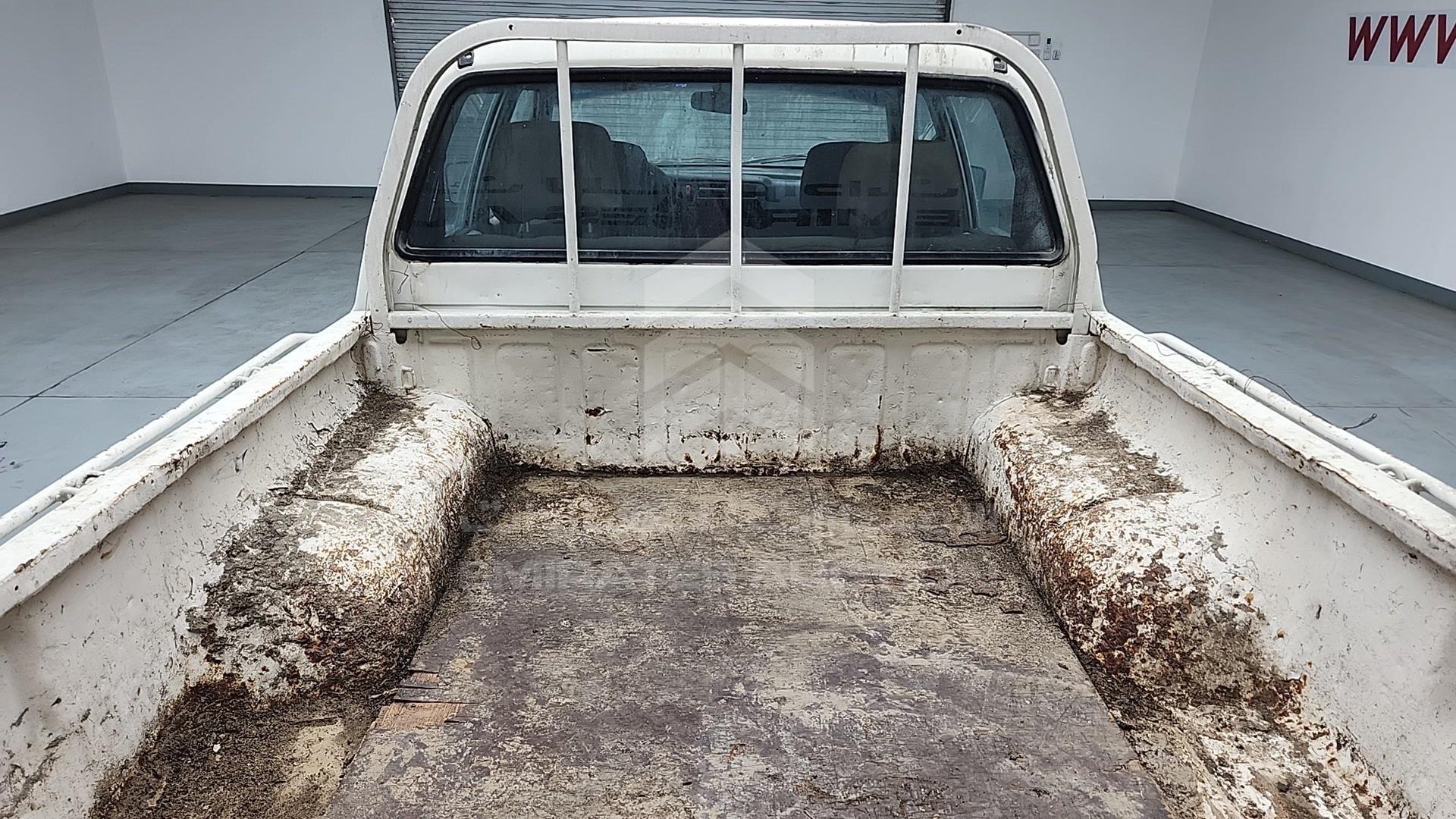 1998 MITSUBISHI L 200 VIN: MMBJNK640WD062214