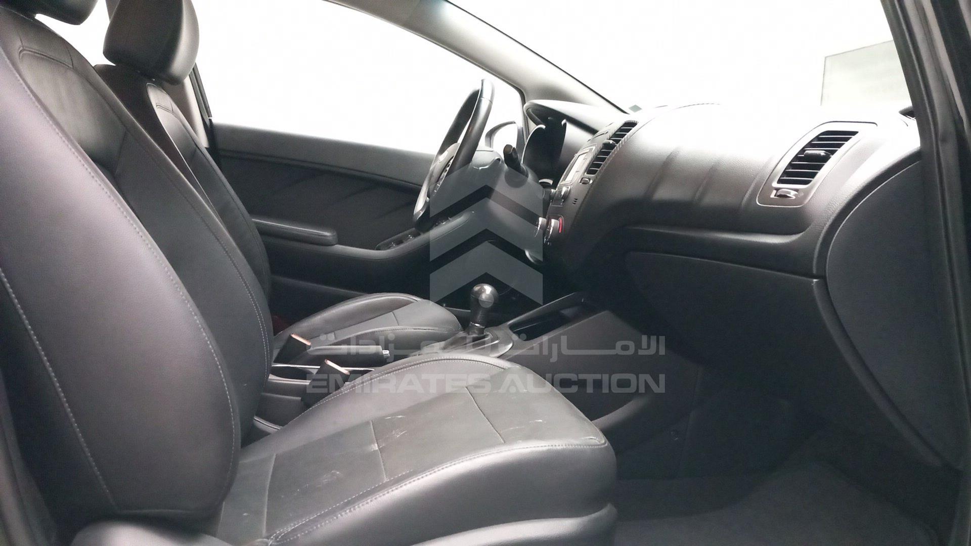 2016 KIA CERATO VIN: KNAFZ511XG5534427