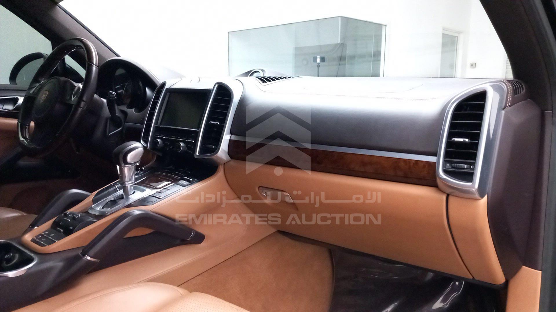 2013 PORSCHE CAYENNE S VIN: WP1ZZZ92ZDLA86594