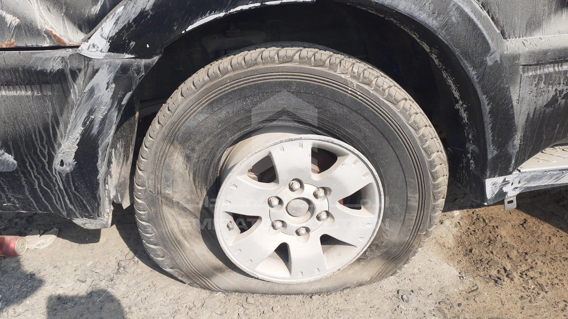 2006 MITSUBISHI PAJERO VIN: JMYLRV73W6J708809
