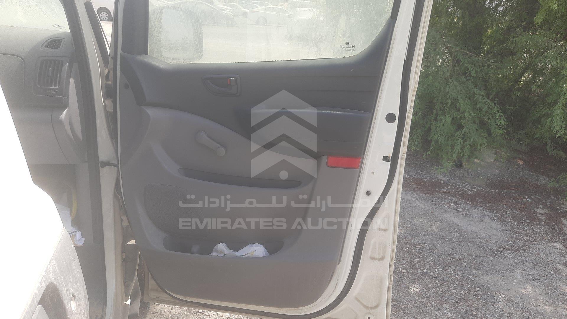 KMHWG81R5CU366112 - 2012 Hyundai H1 - #358080
