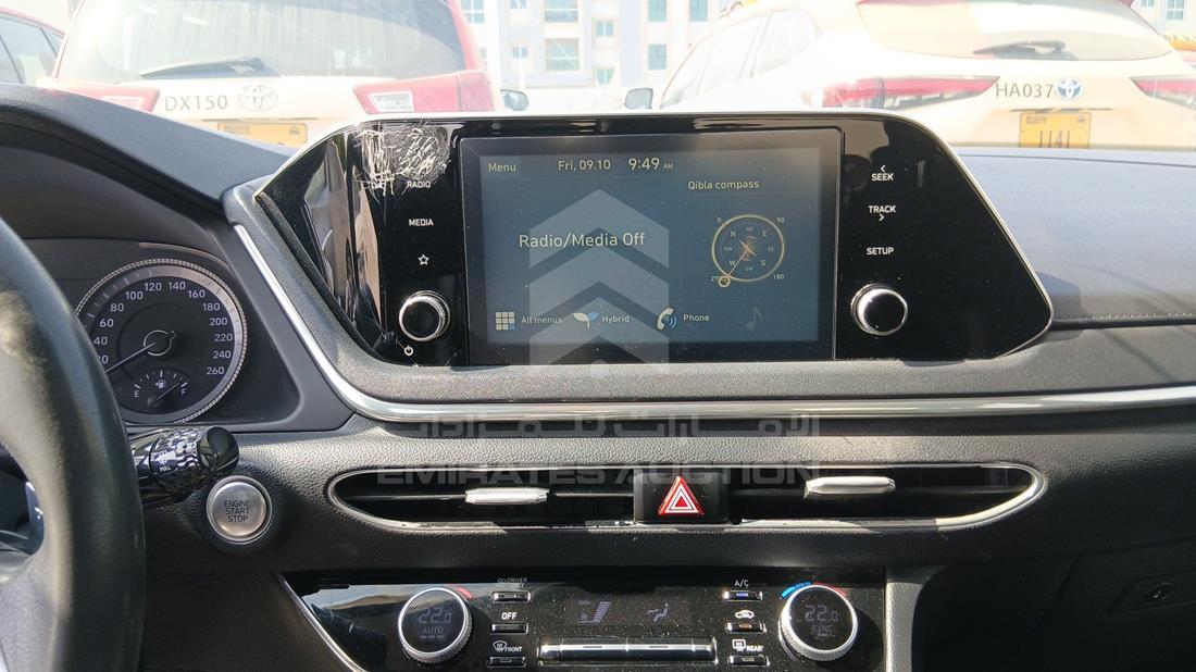 2021 Hyundai Sonata Hybrid — Entertainment Systems & Camera Monitor & Navigation — Photo 17