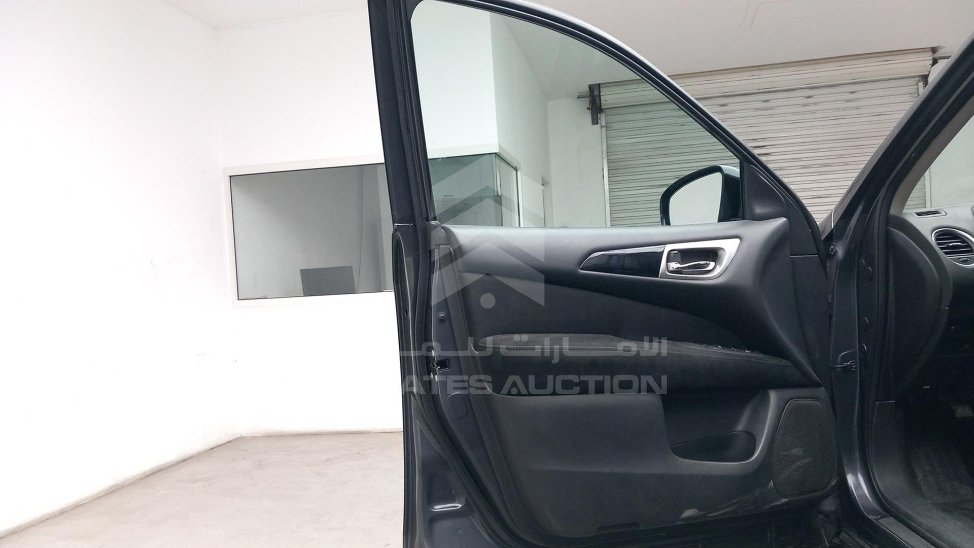 2014 NISSAN PATHFINDER VIN: 5N1AR2MM4EC685186