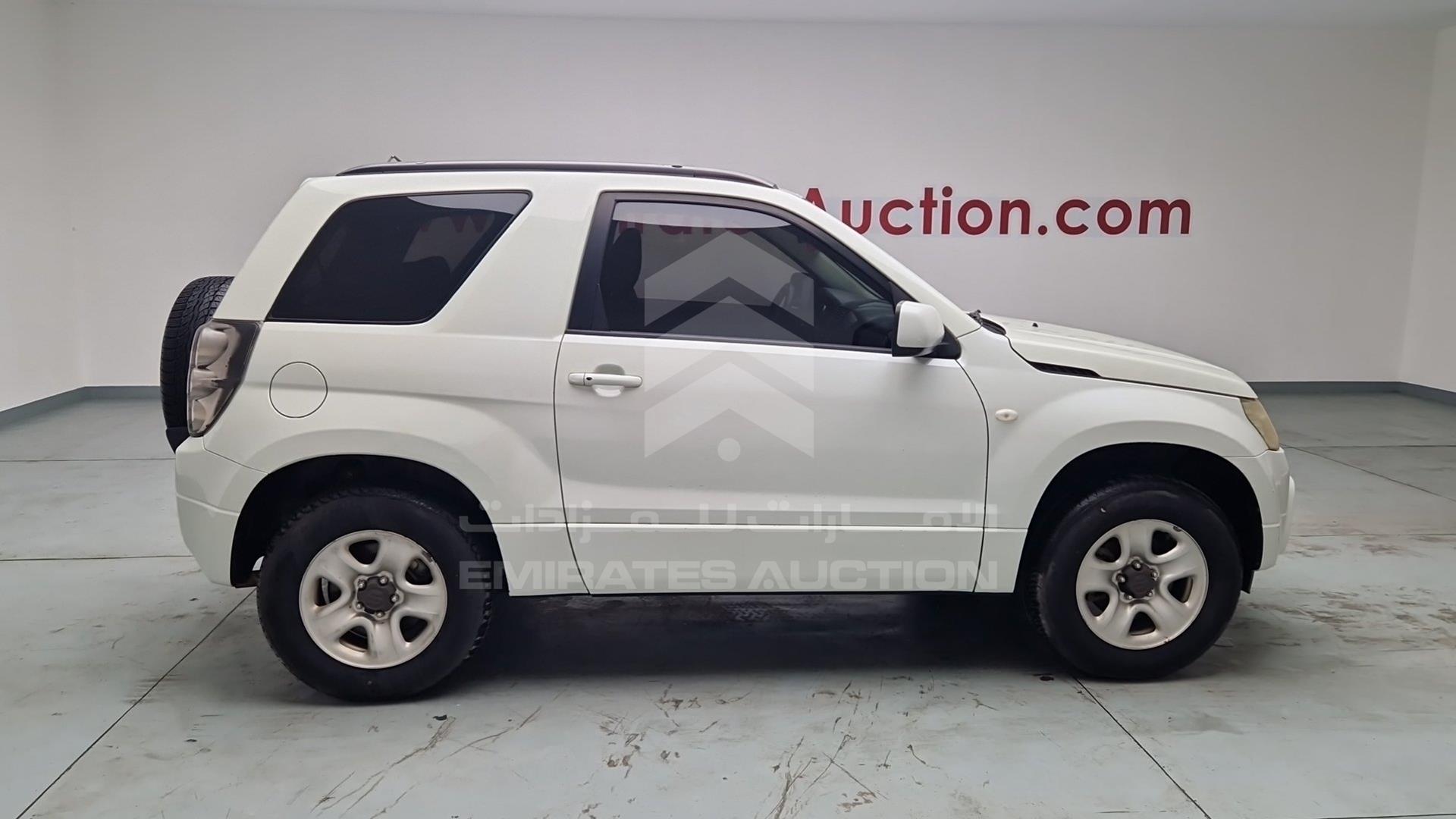 2012 SUZUKI GRAND VITARA VIN: JS3TA04V1C4100624