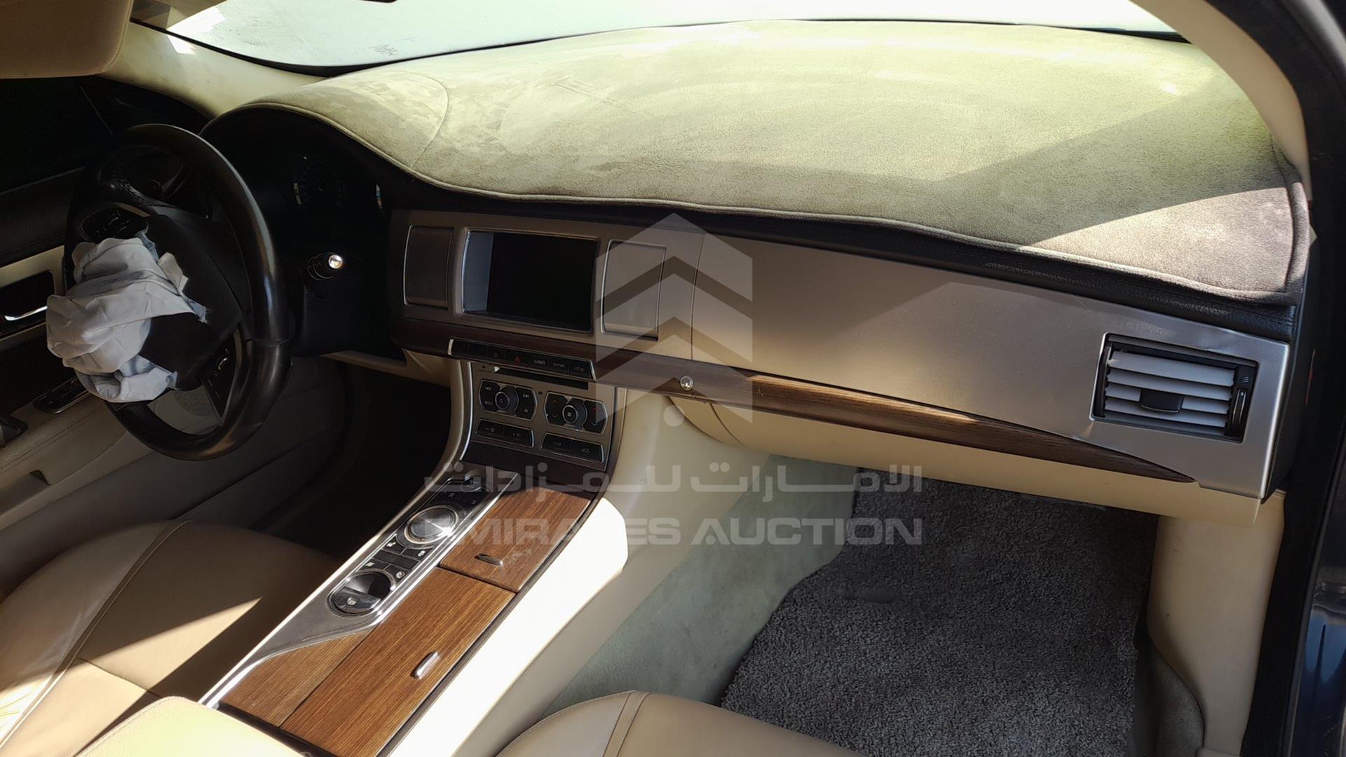 2012 JAGUAR XF VIN: SAJAA05F1CLS40239