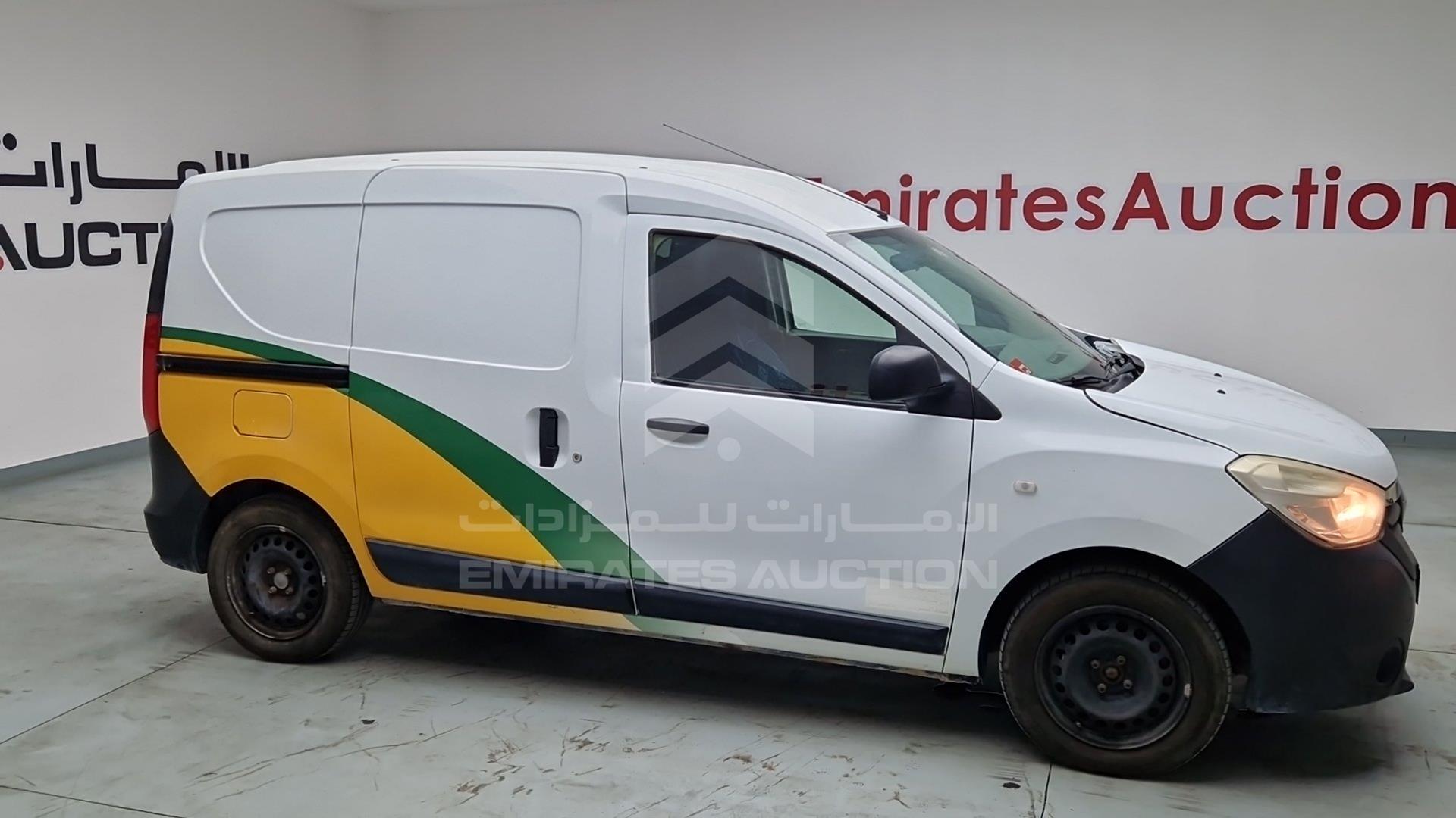 2017 RENAULT DOKKER VIN: VF18SRB46HG533781