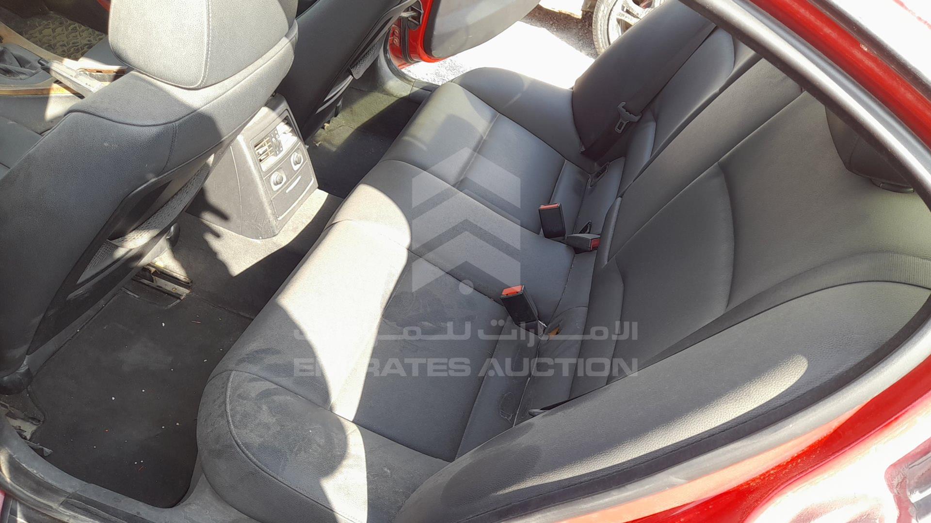 2007 BMW 320 VIN: WBAVA71027VE28742