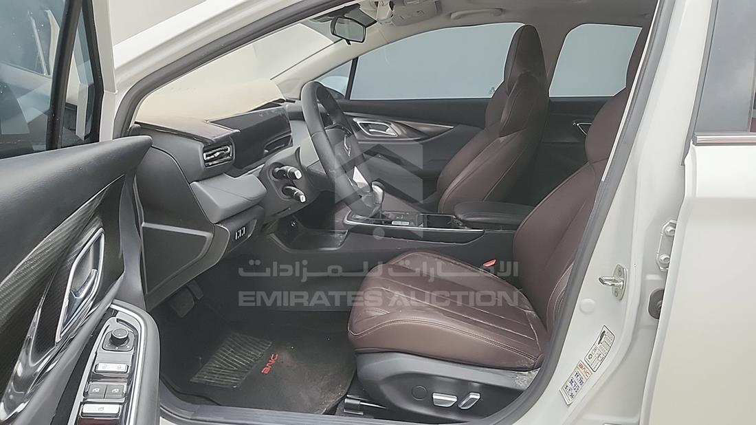 Manotti U5 2025 — زاوية السائق الأمامية اليسرى — صورة 13