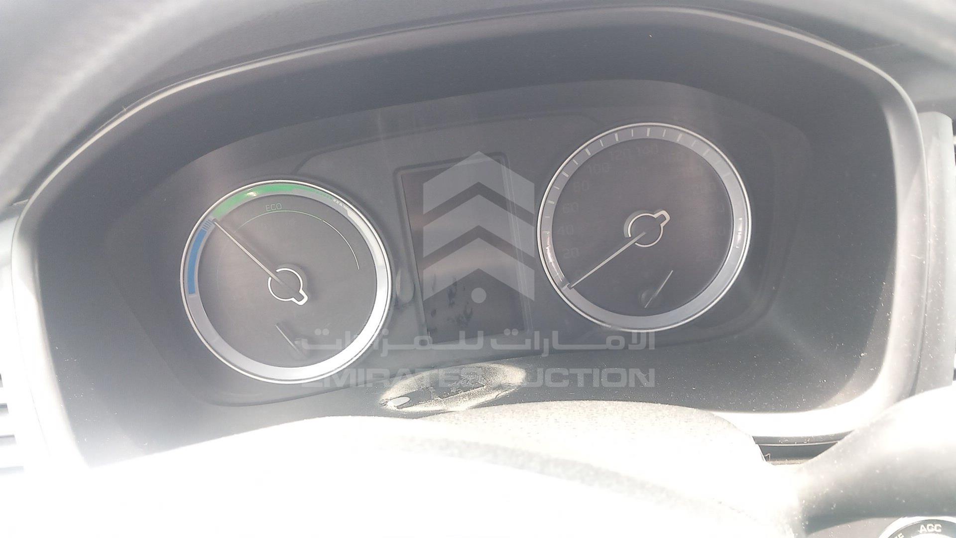 2018 HYUNDAI SONATA VIN: KMHE24136JA082064