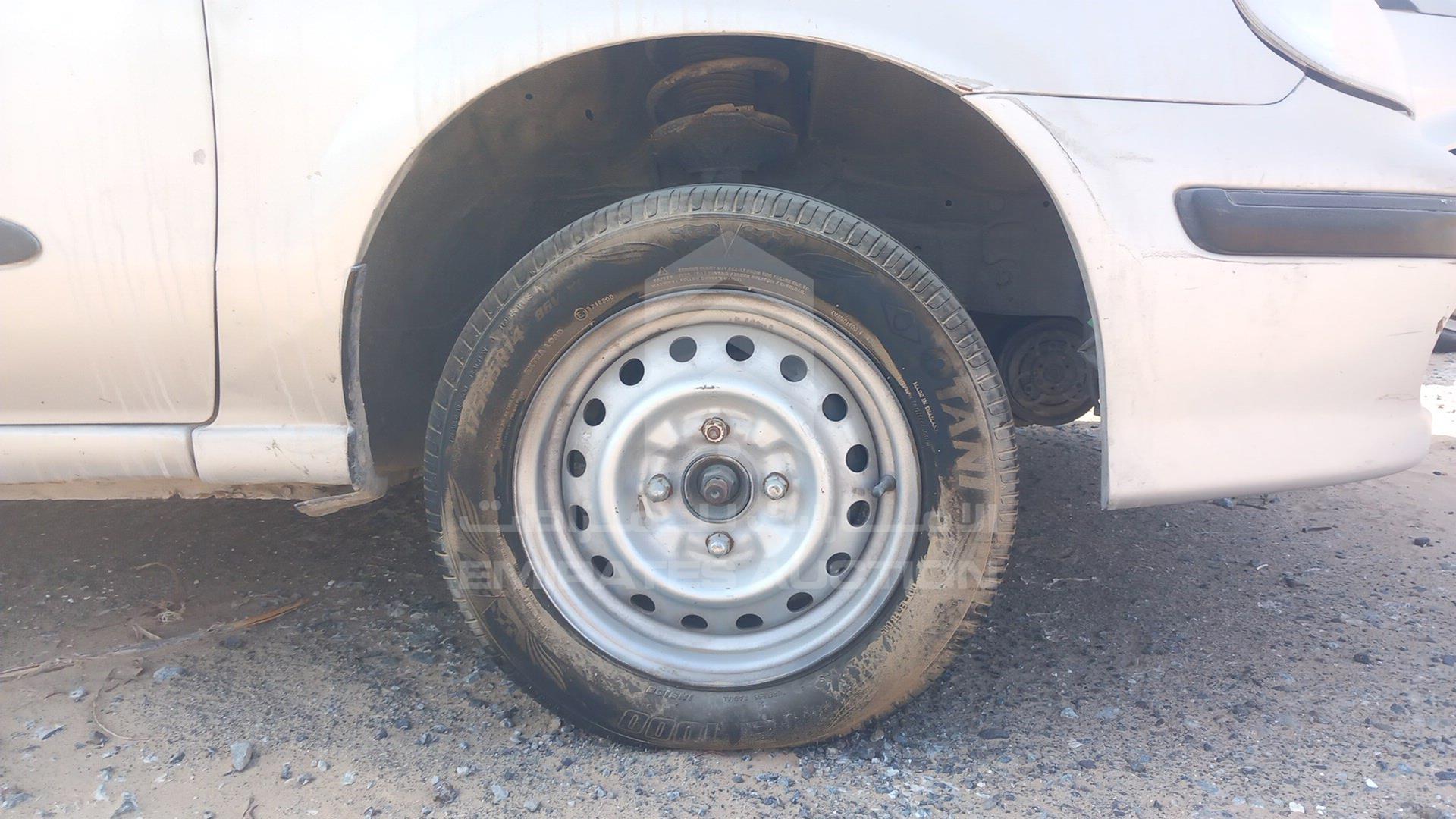 2002 NISSAN SUNNY VIN: JN1EN61SX2W055861