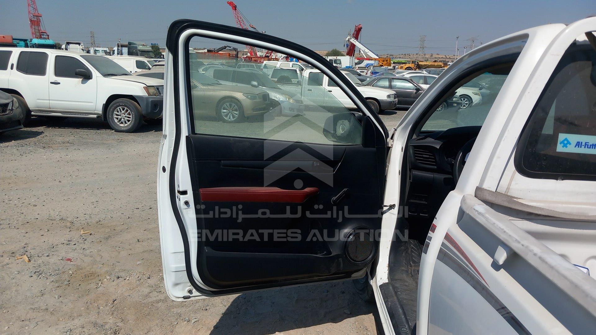2022 TOYOTA HILUX VIN: MR0CX9CB2N3961684