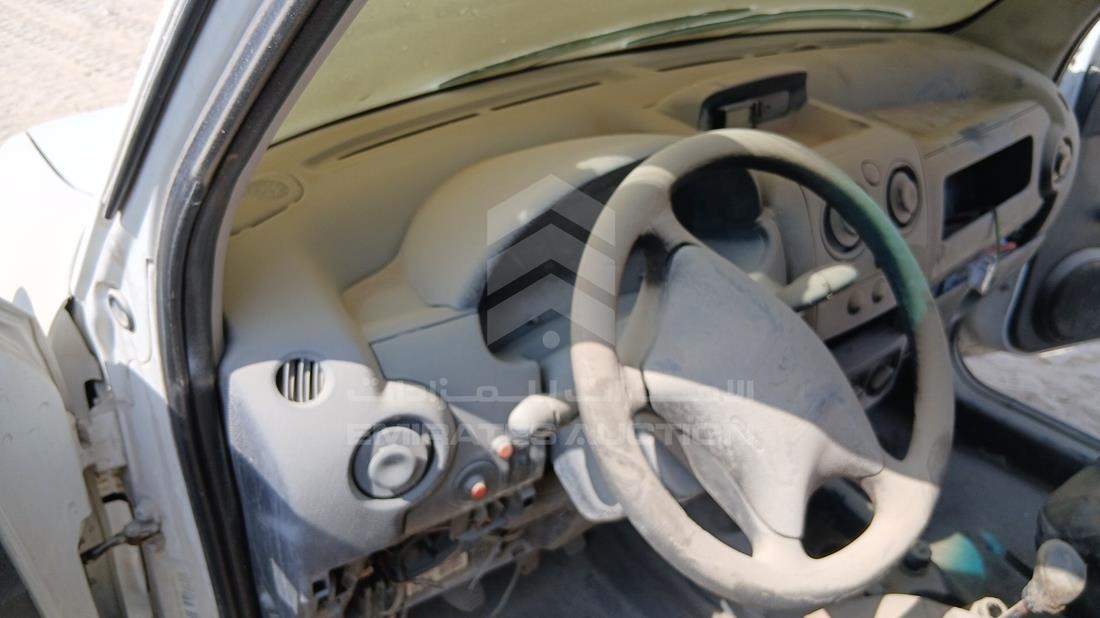 بيجو بارتنر 2008 — زاوية واجهة السائق الأمامية اليسرى — صورة 11