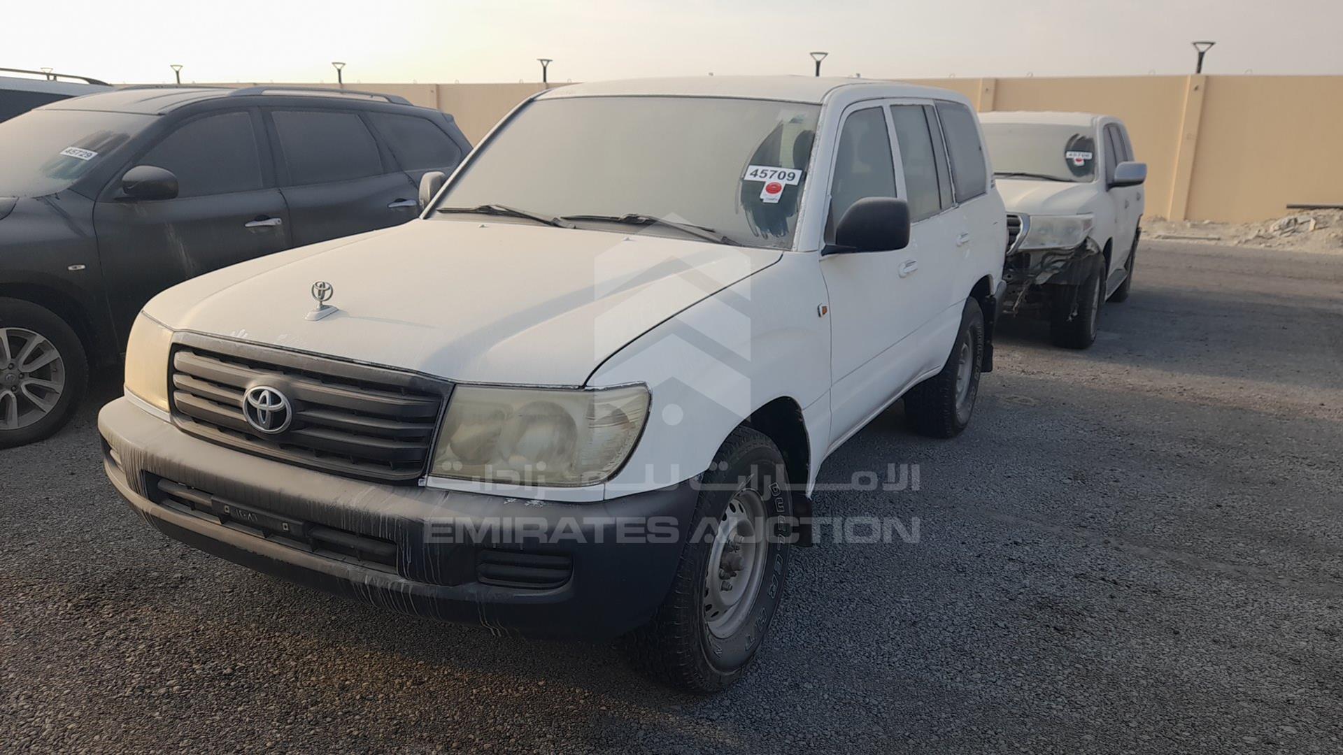 2007 TOYOTA LAND CRUISER VIN: JTGHJ01J273011004