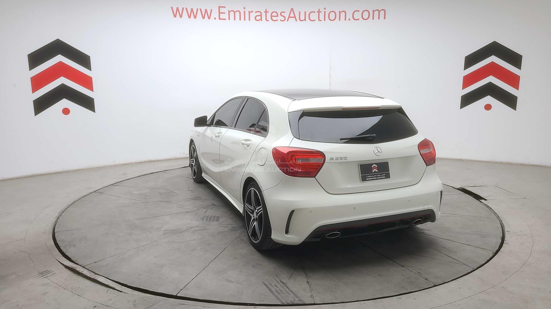 2013 MERCEDES A 250 VIN: WDDBF4EB9DJ070692
