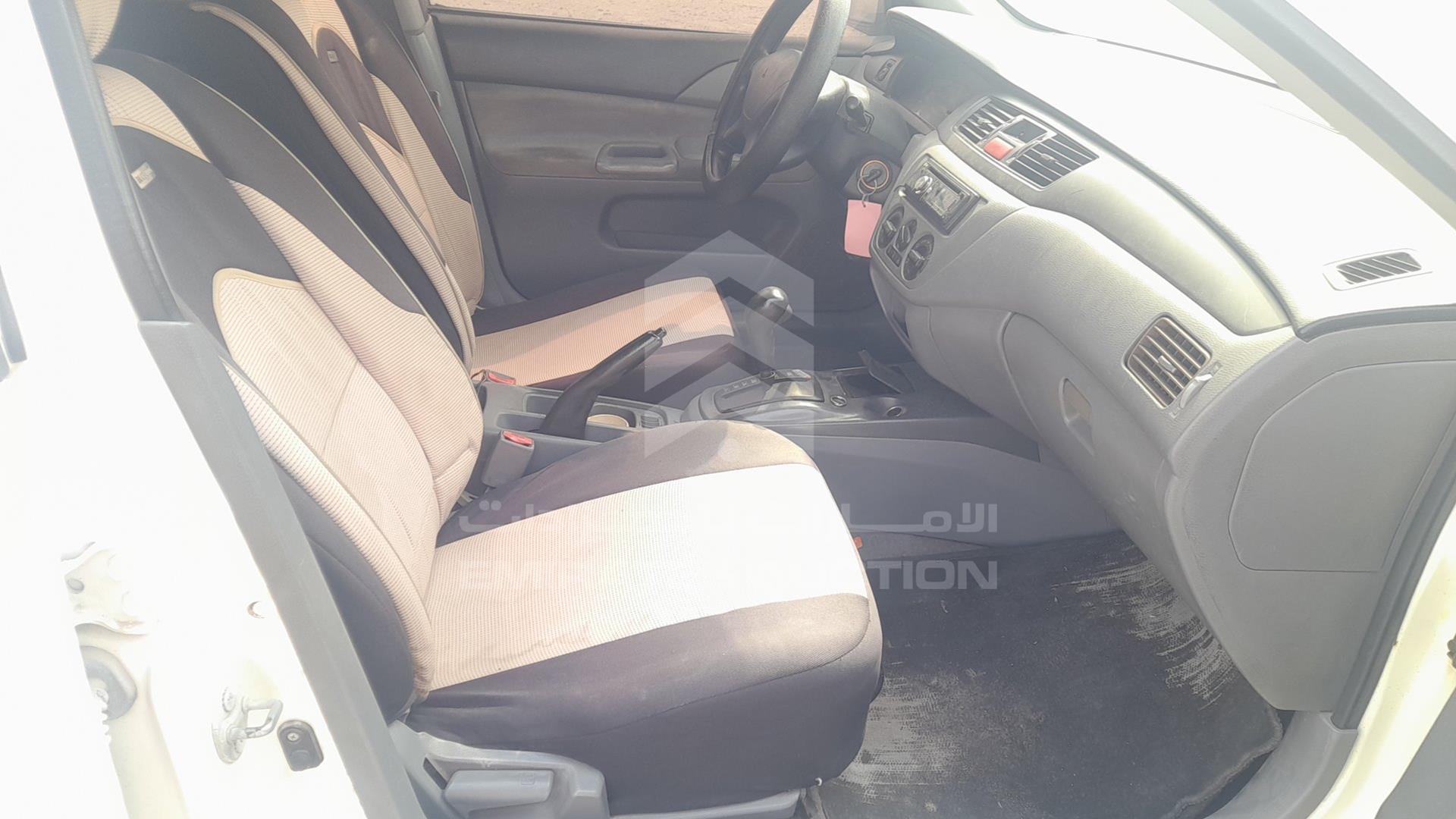 2005 MITSUBISHI LANCER VIN: JMYSRCS1A5U777944