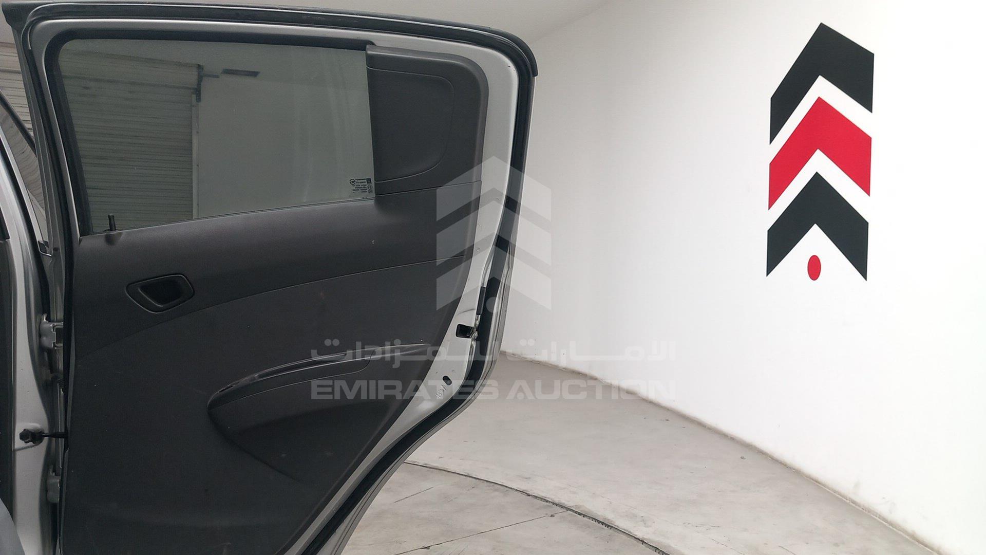 2015 CHEVROLET SPARK VIN: KL1CJ6B18FC704996