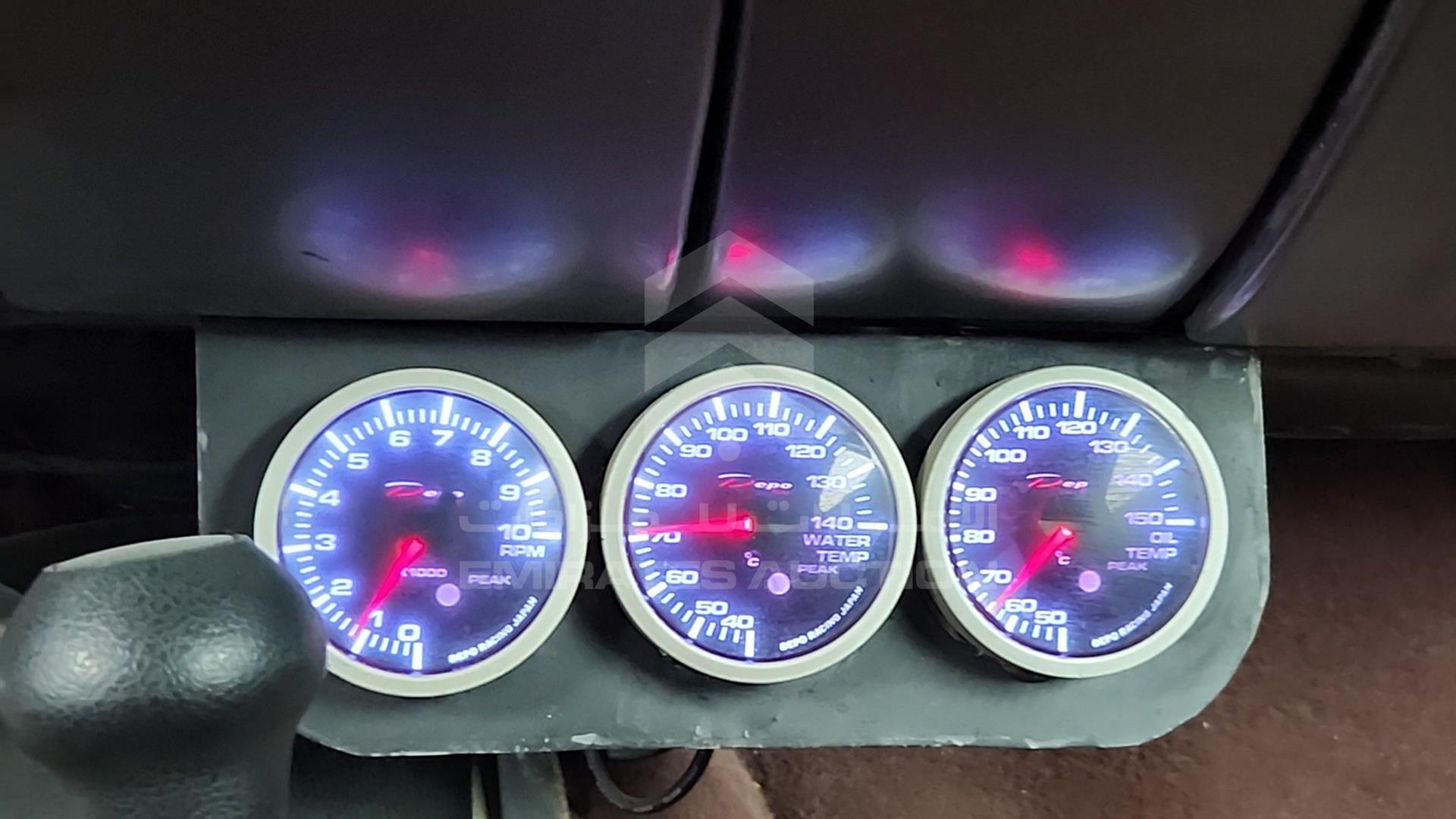 1985 CHEVROLET SILVERADO VIN: 1GCEK14H2FJ180672