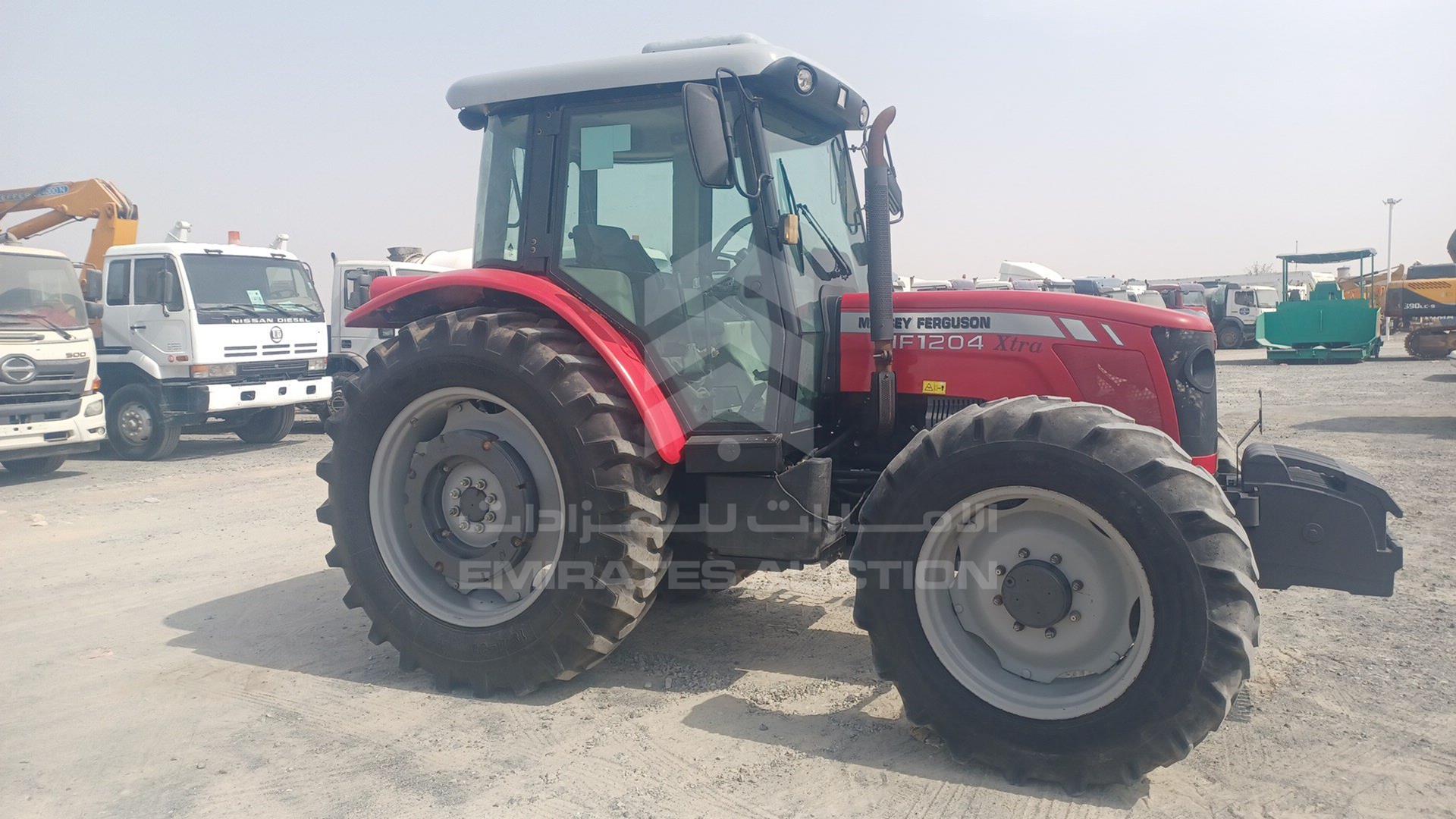 2018 MASSEY FERGUSON --- VIN: AGCM1204AF5231007