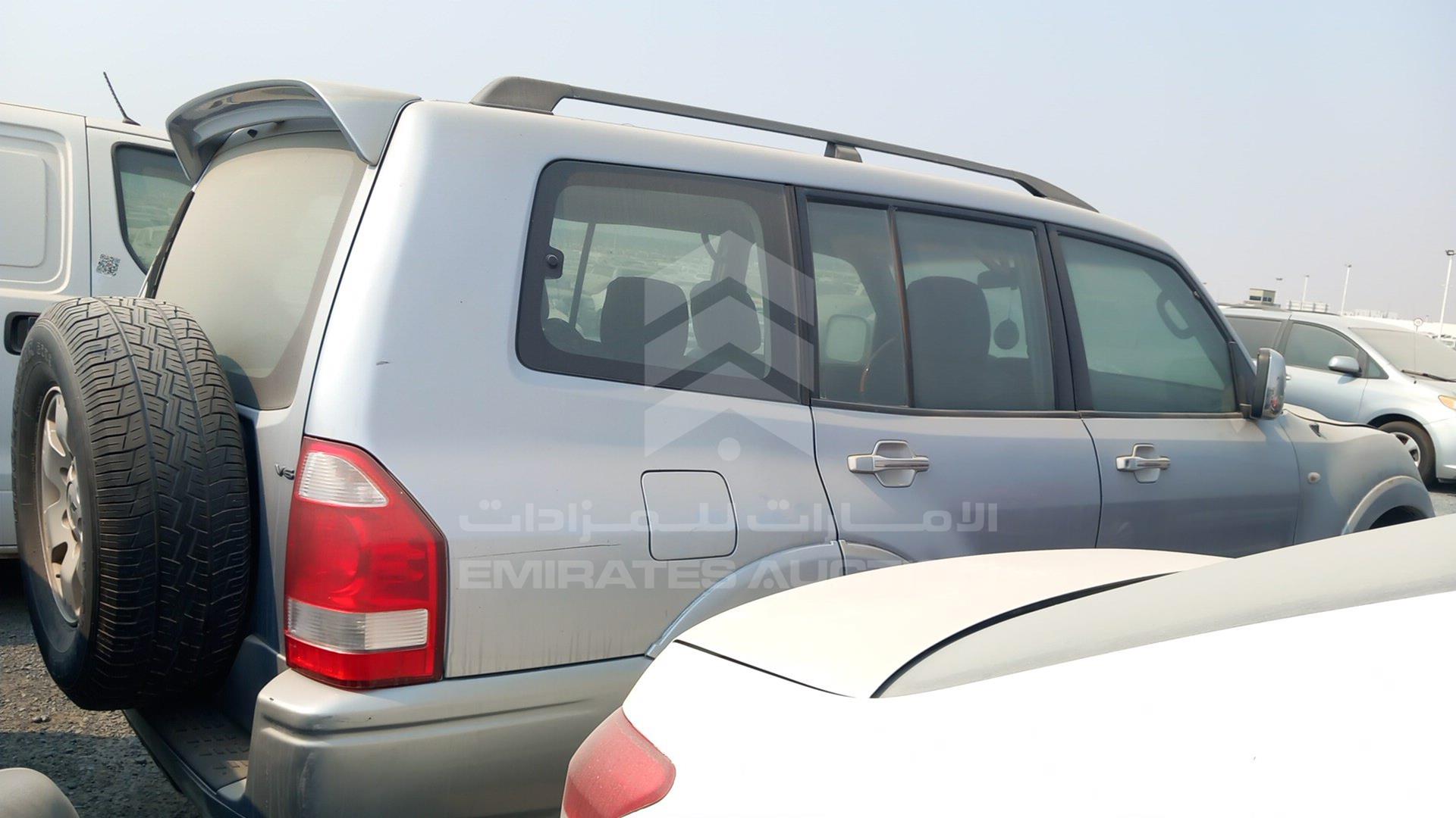 2006 MITSUBISHI PAJERO VIN: JMYLRV73W6J704329