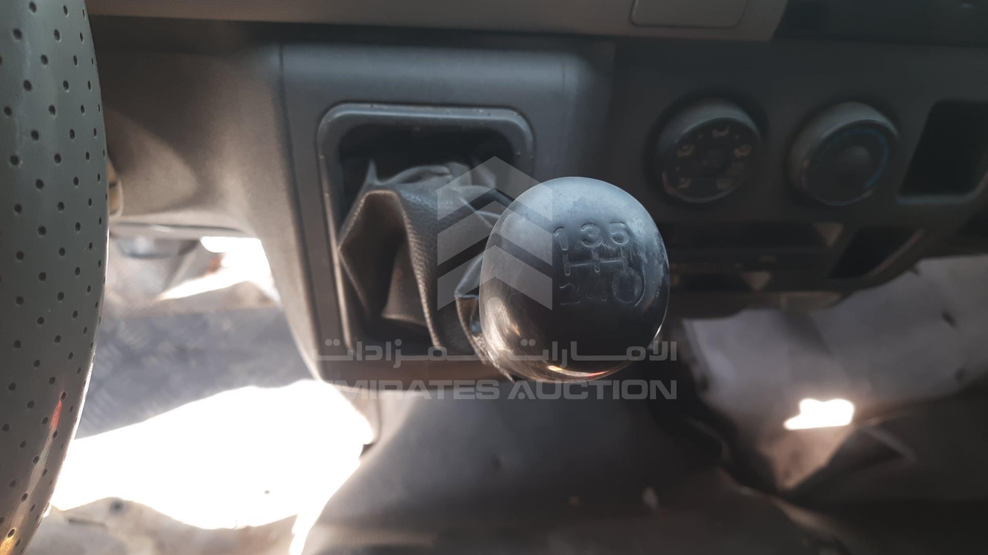 2013 TOYOTA HIACE VIN: JTFHX02P9D0078508