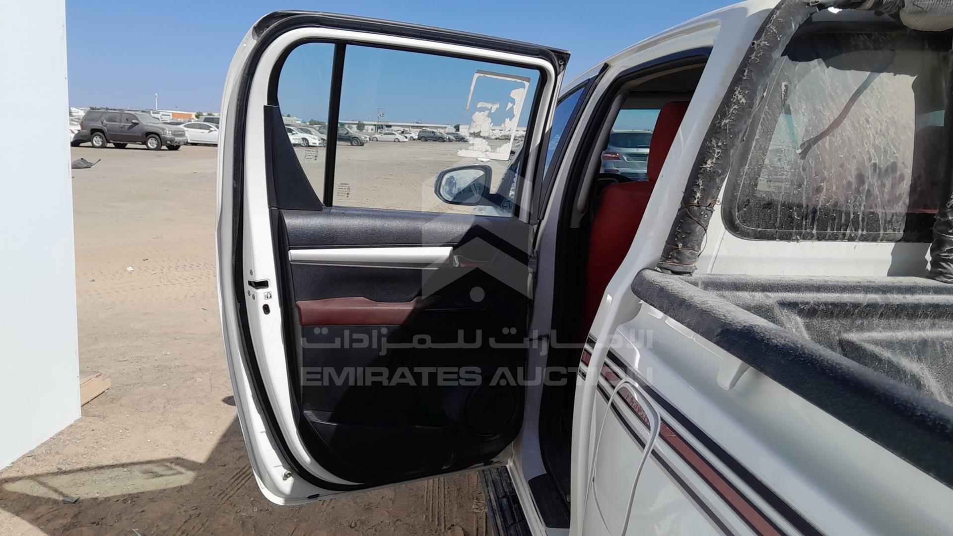 2020 TOYOTA HILUX VIN: MR0HX8CD4L1400235