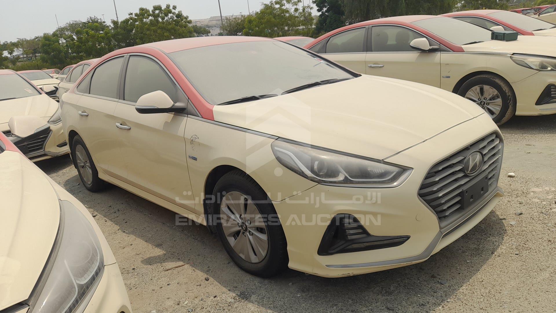 2018 HYUNDAI SONATA VIN: KMHE24131JA081968