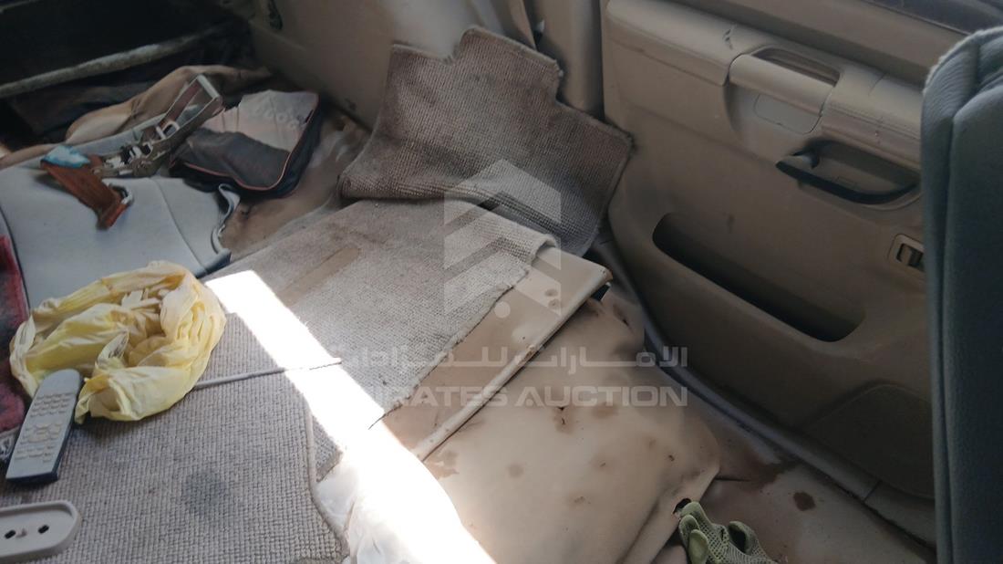 نيسان أرمادا 2009 — زاوية الراكب الخلفي اليسرى — صورة 19