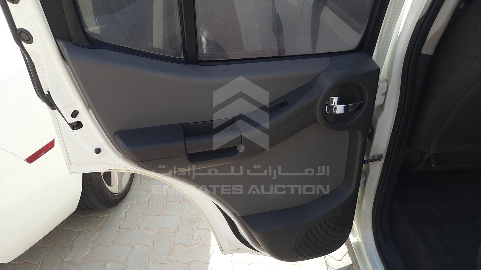 2014 NISSAN XTERRA VIN: 5N1AN0N60EN813427