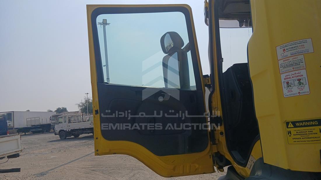 2009 Scania P 340 — Front Left Door — Photo 11
