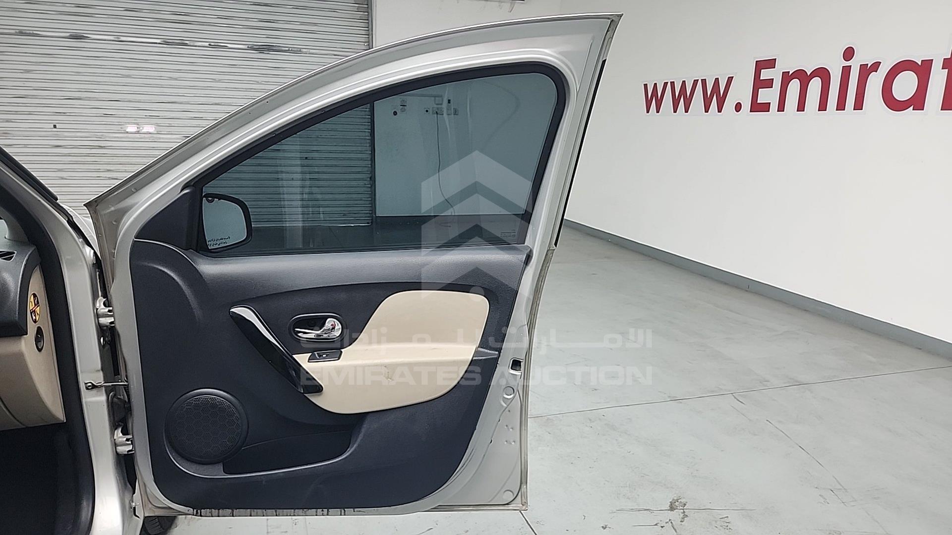 2017 RENAULT SYMBOL VIN: VF14SRAB6HT518798