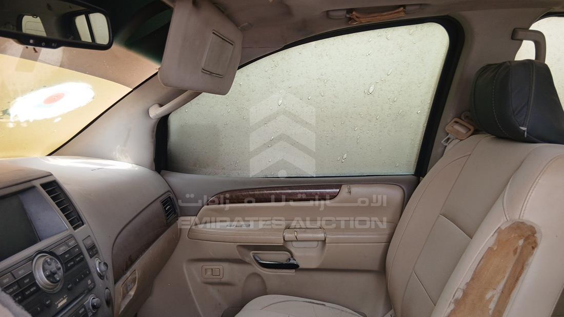 نيسان أرمادا 2009 — الباب الأمامي الأيمن — صورة 24