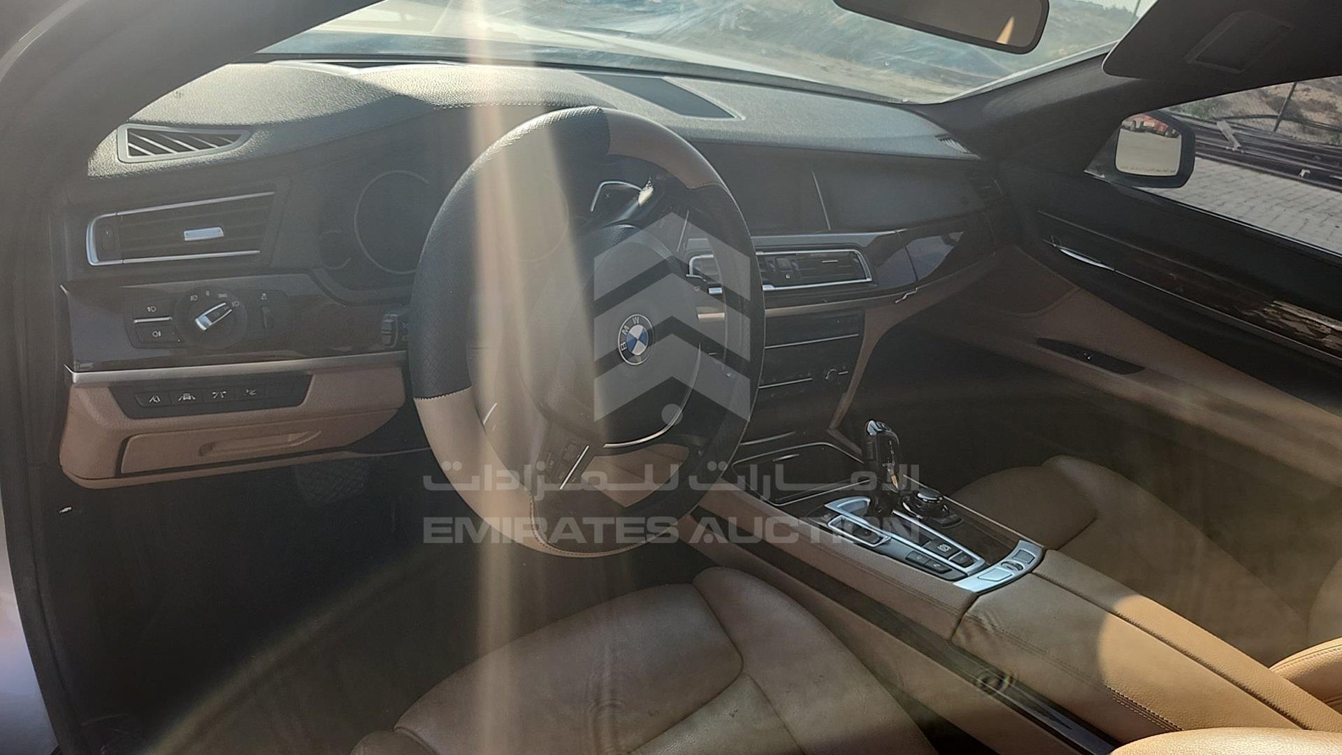 2013 BMW 750 VIN: WBAYE8101DD145934