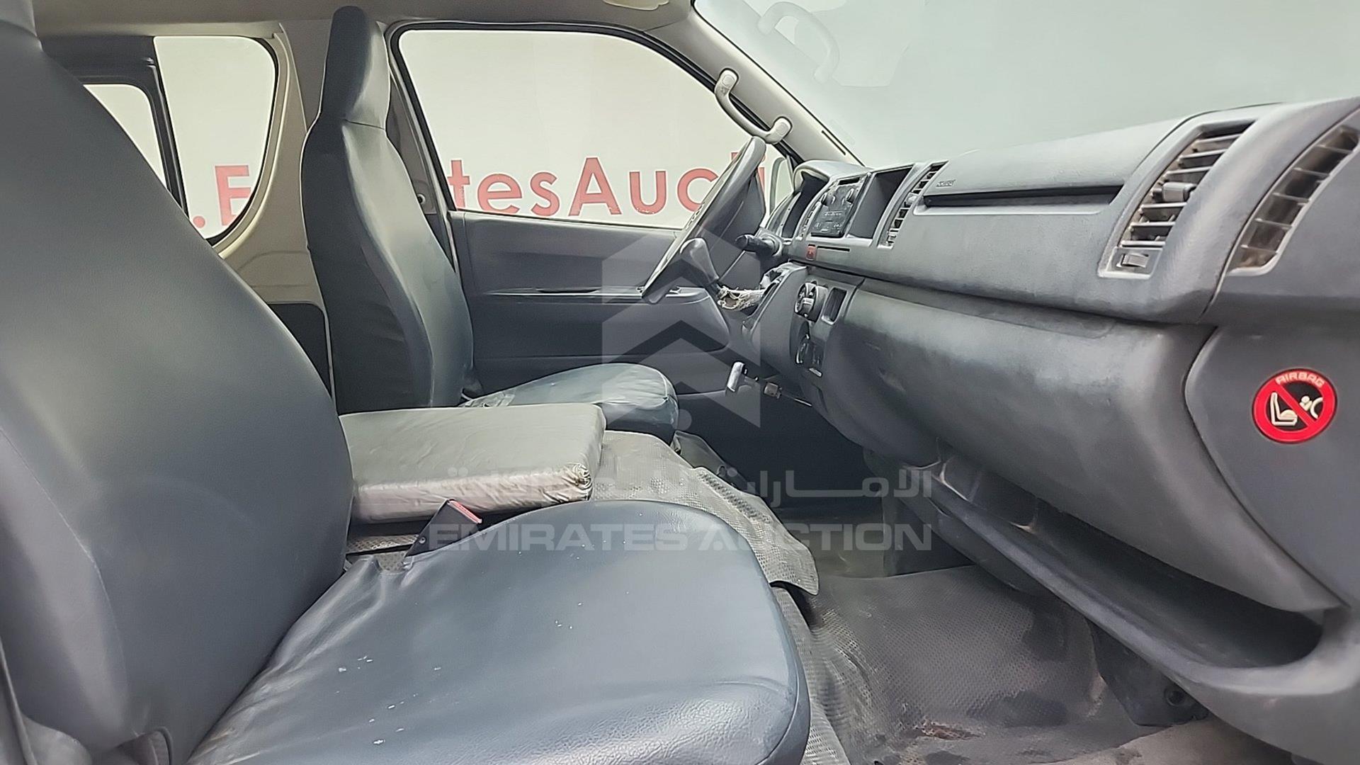 2015 TOYOTA HIACE VIN: JTGRX12P8F8046479