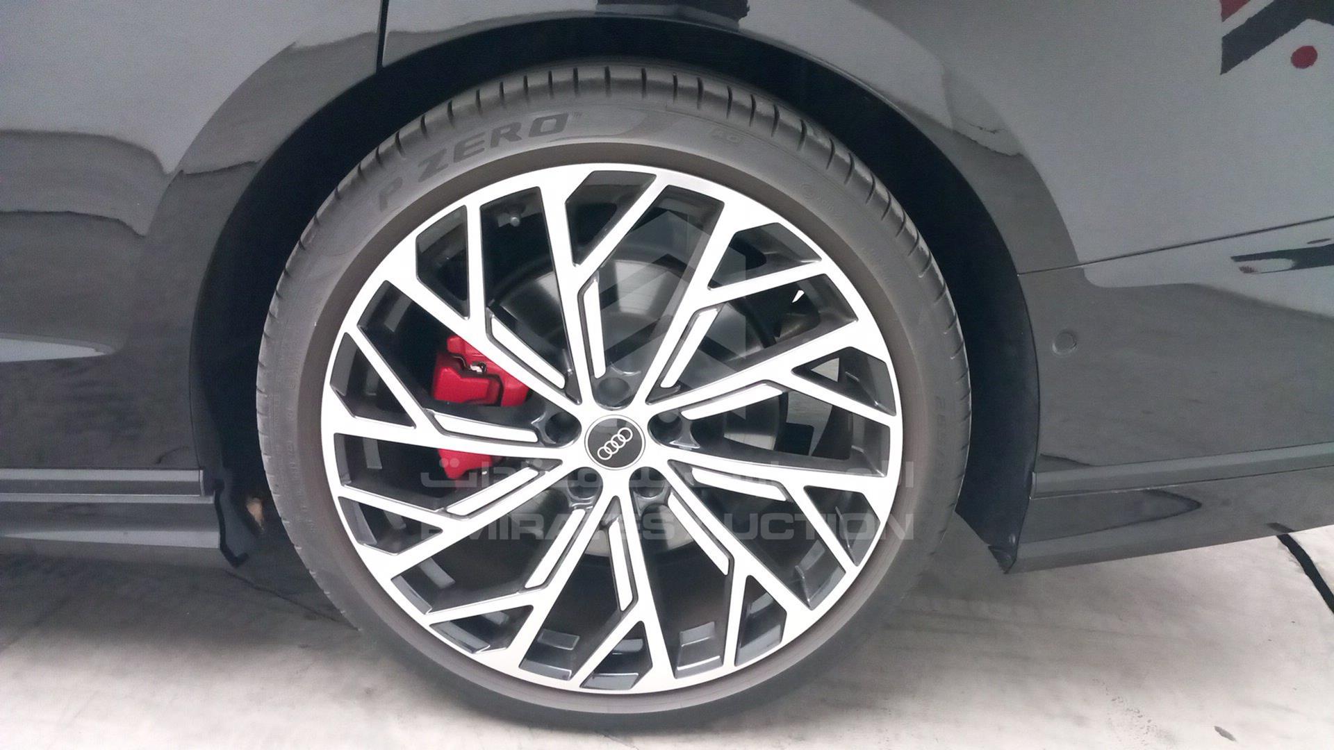 2021 AUDI A8 L VIN: WAUZZZF85MN018708