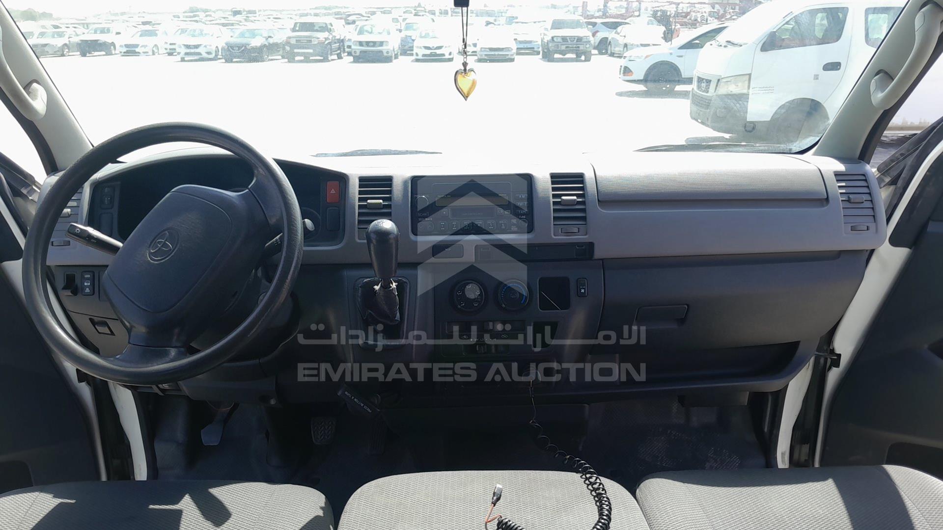 2011 TOYOTA HIACE VIN: JTGJX02P5B0035133