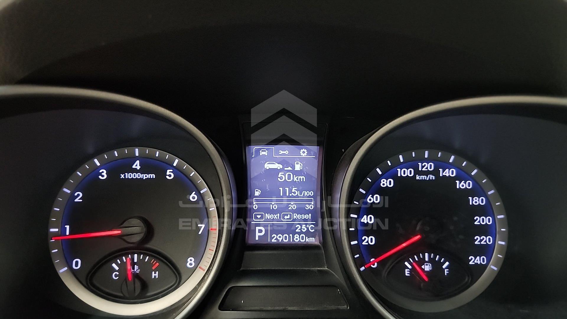 2014 HYUNDAI SANTA FE VIN: KMHSN81E5EU030447