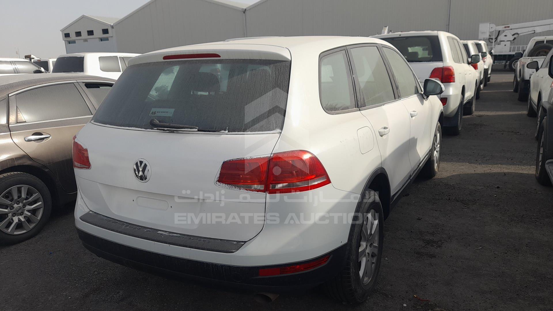 2013 VOLKSWAGEN TOUAREG VIN: WVGBC2BP7DD000304