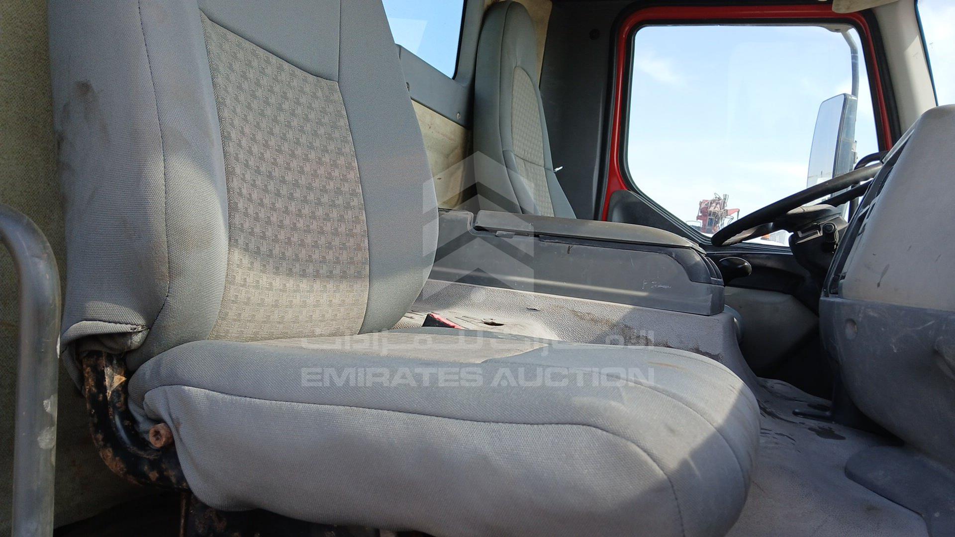 2006 RENAULT KERAX 350 VIN: VF633DVC06E105779