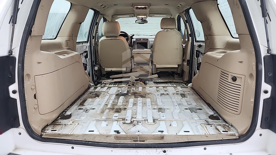 2010 Chevrolet Tahoe — Trunk Interior View — Photo 20