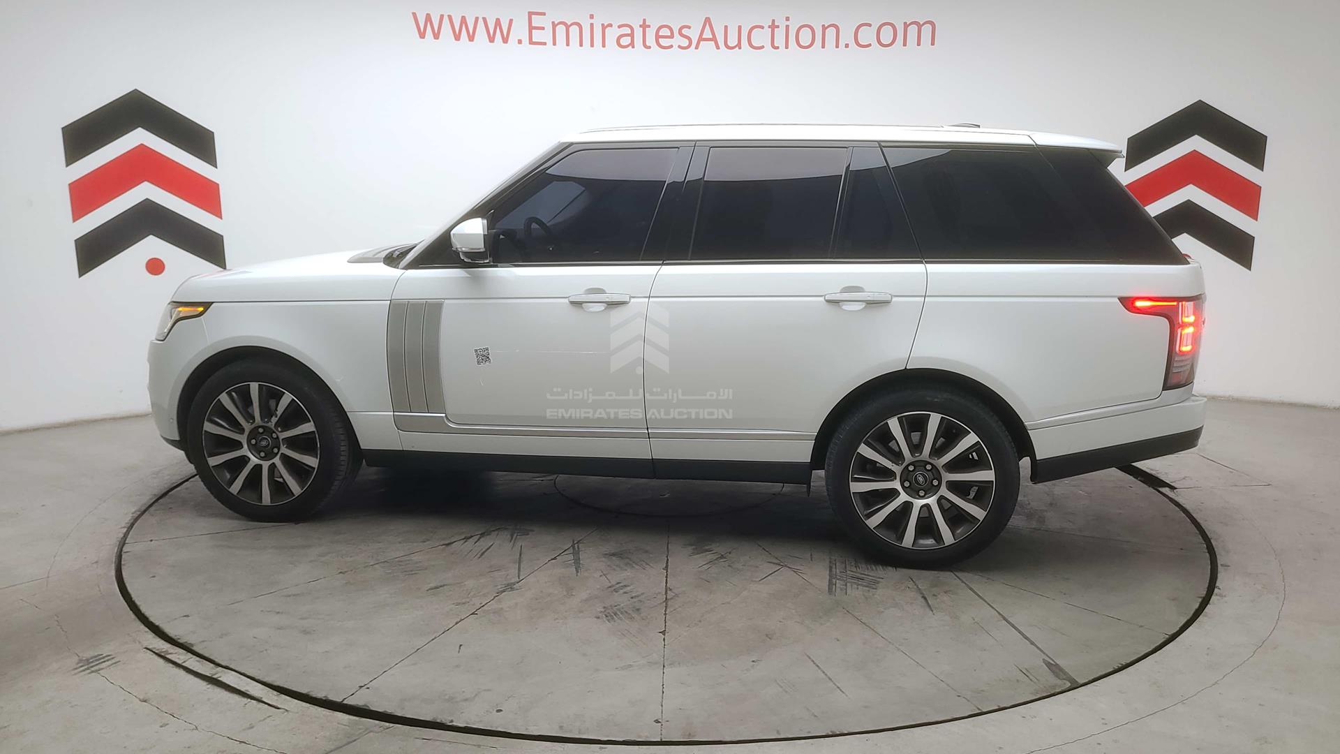 2014 RANGE ROVER VOGUE VIN: SALGA2EF0EA174181