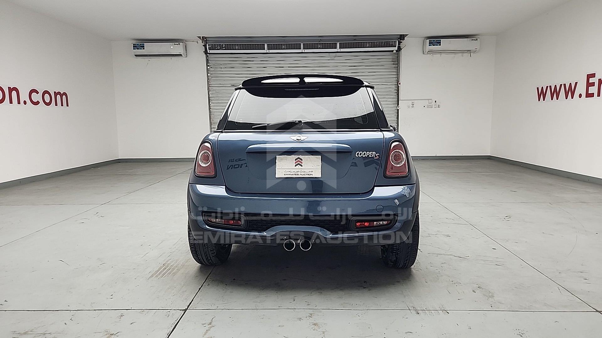 2011 MINI COOPER VIN: WMWSV3C58BTY11241