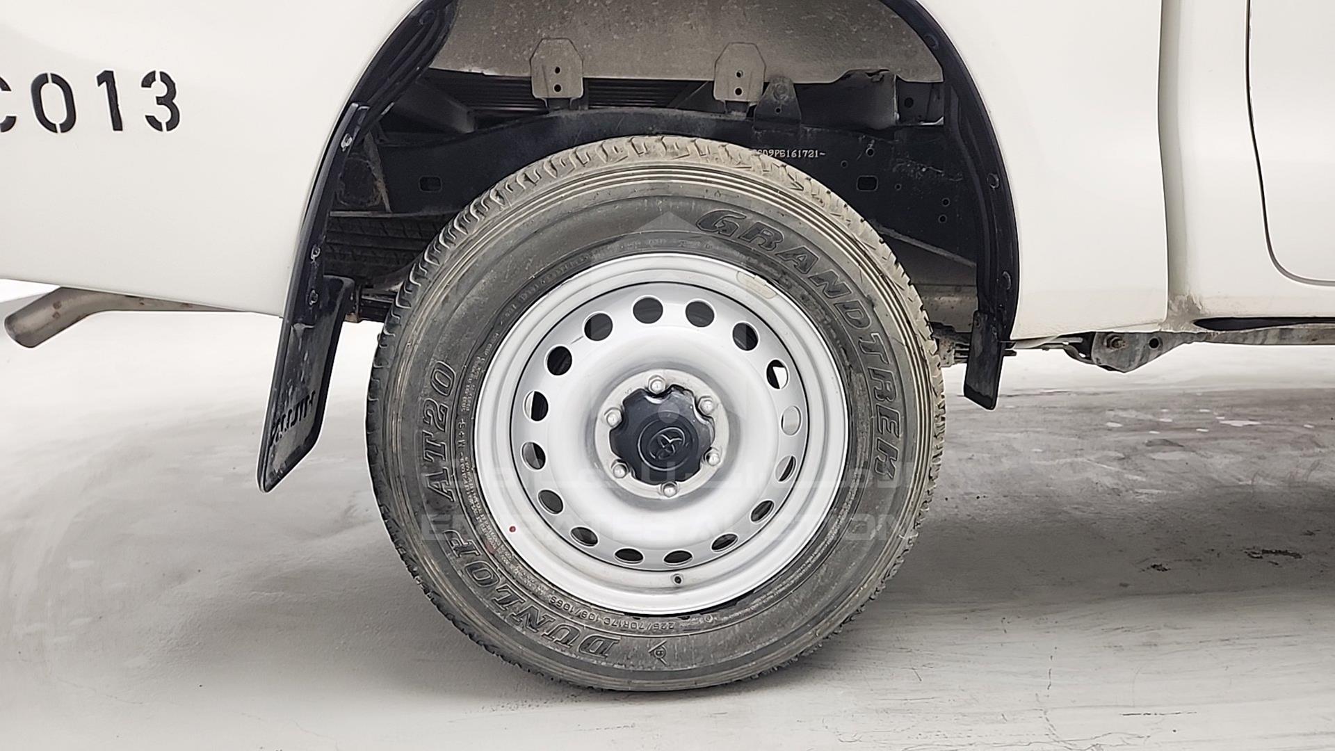 2023 TOYOTA HILUX VIN: MR0DB9CD9P5161721