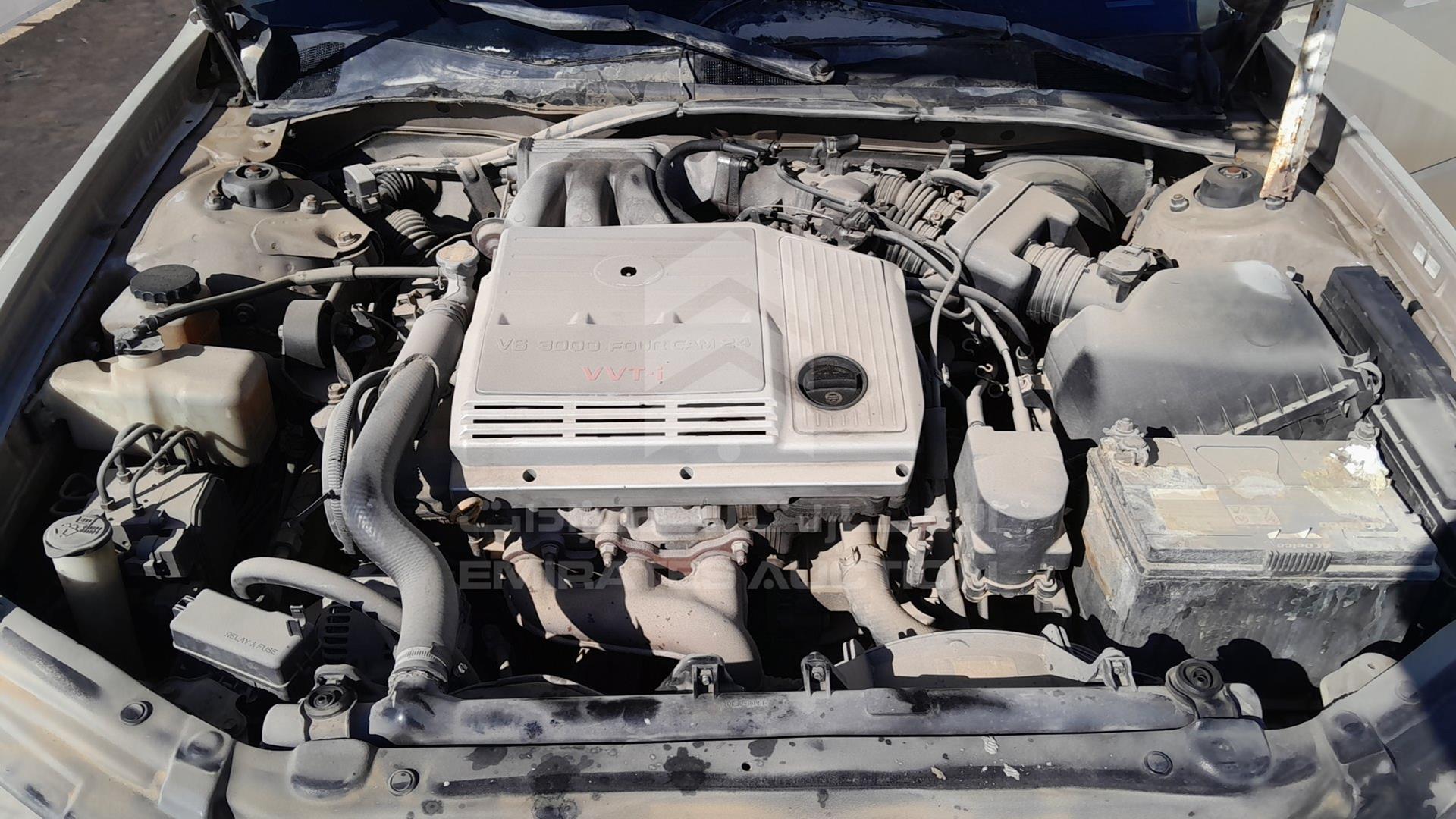 2001 LEXUS ES 300 VIN: JT8BF28G710302406
