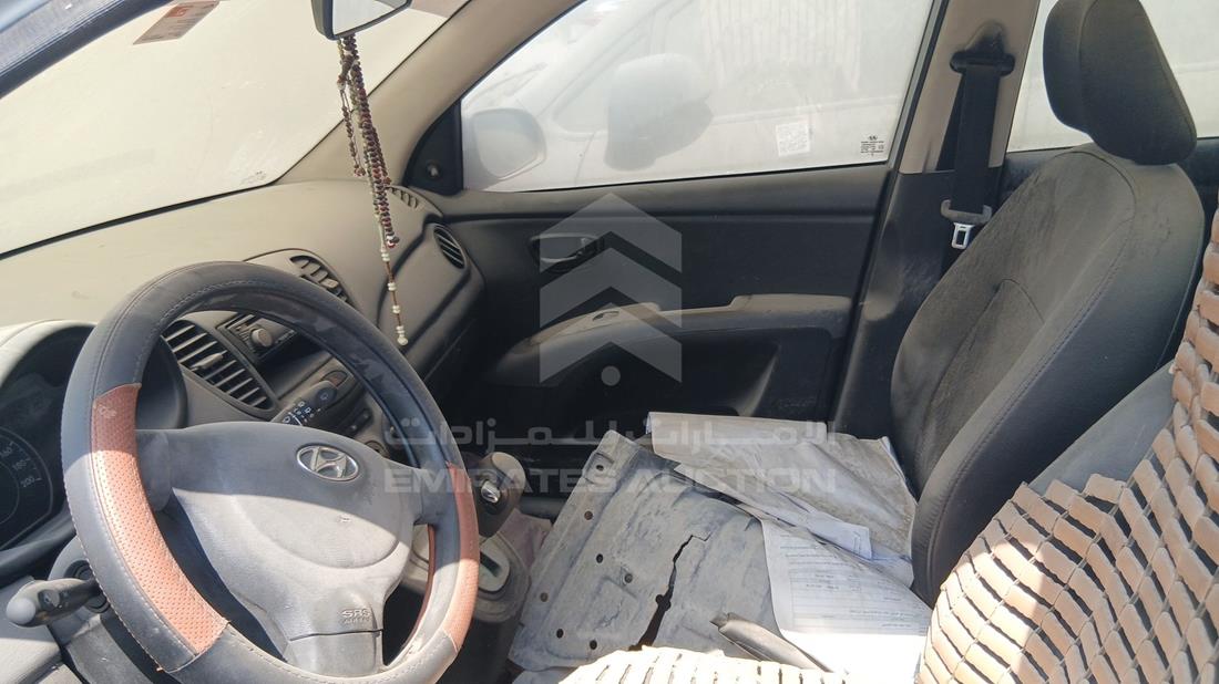 2012 Hyundai I10 — Front Left Driver Seat View — Photo 11