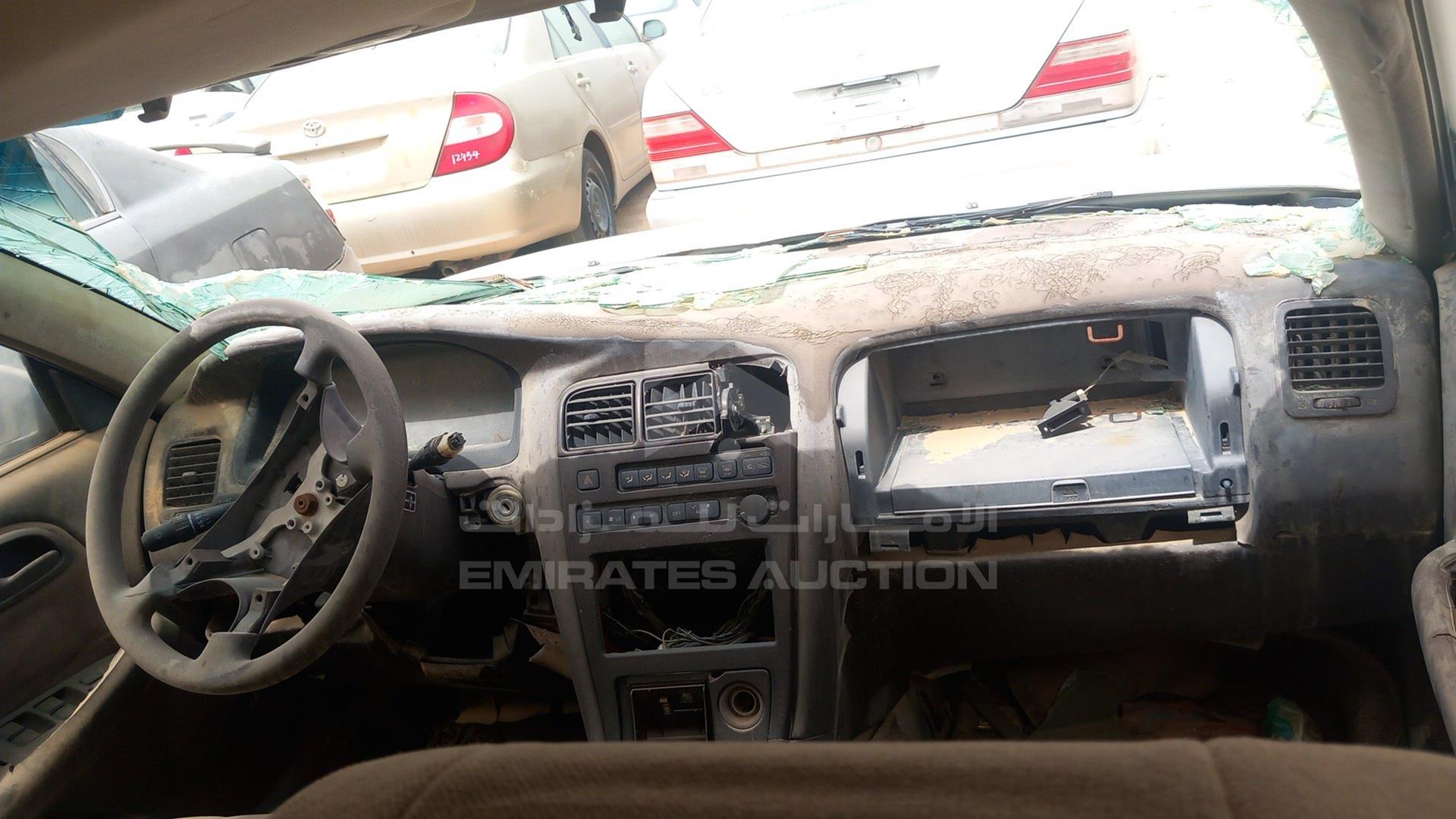 0 TOYOTA --- VIN: JZX906529526