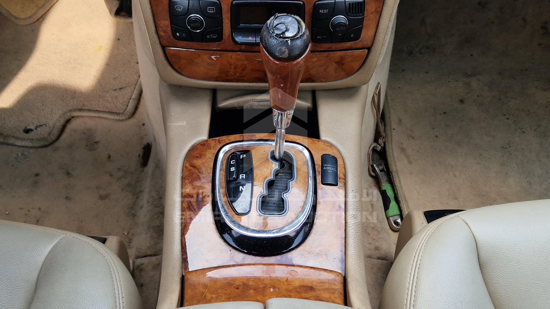 2004 MERCEDES C 350 VIN: WDB2201671A413805