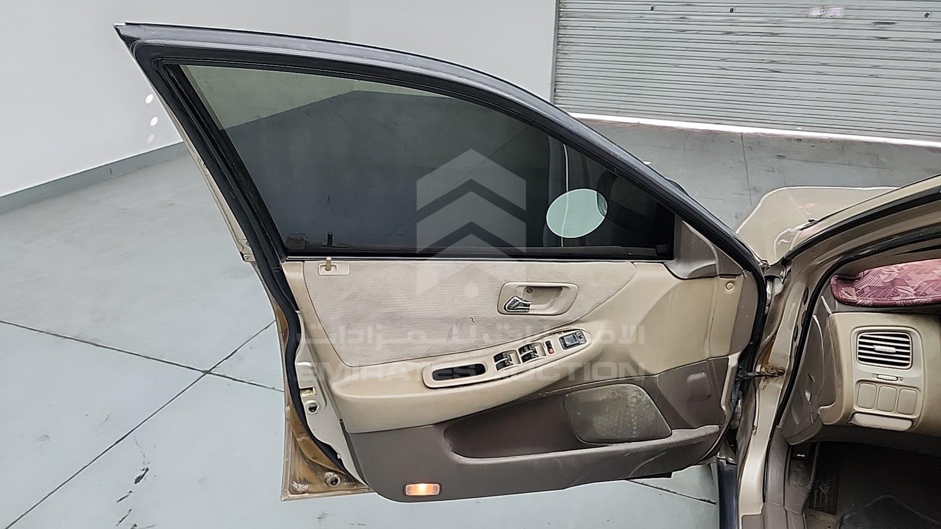 2000 HONDA ACCORD VIN: JHMCF863XYC401320