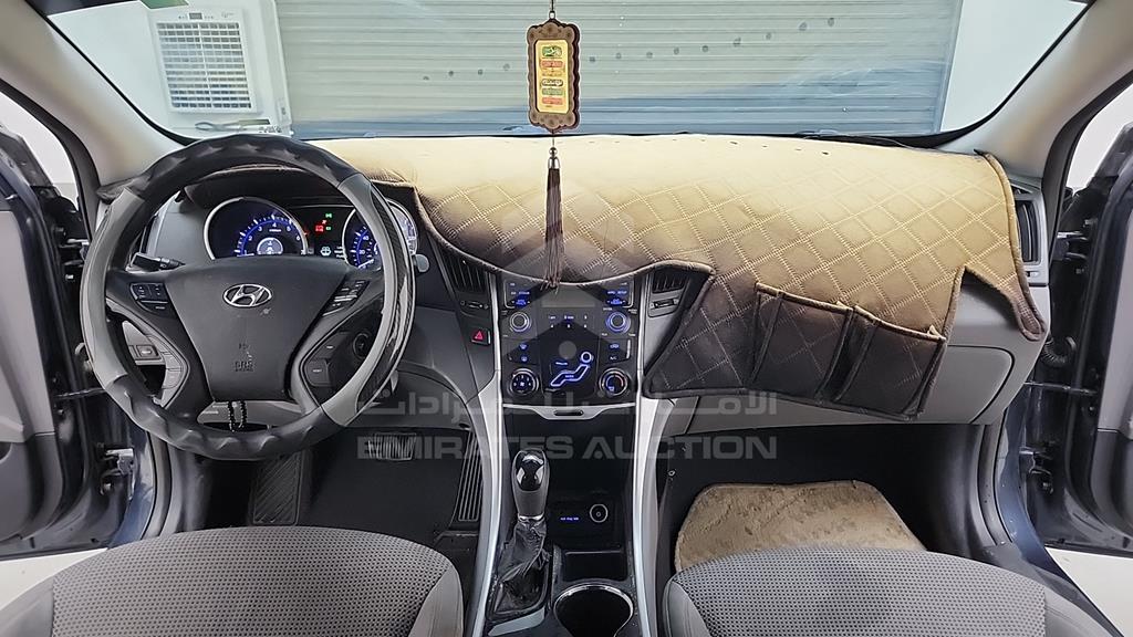 5NPEB4AC4BH172148 - 2011 HYUNDAI SONATA - #517690