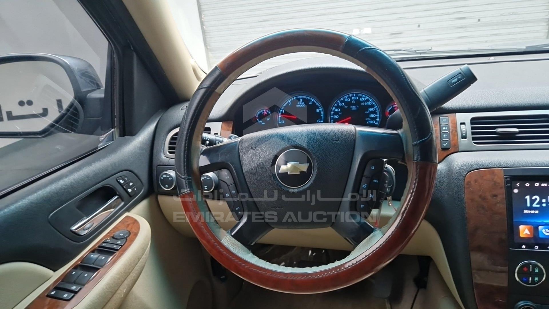 2007 CHEVROLET SUBURBAN VIN: 1GNFK16337J374349